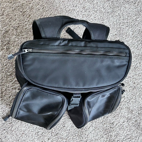 Banana Republic Large Black Insulated Backpack Hiking Golf Picnic 11x16 Unisex main image 15